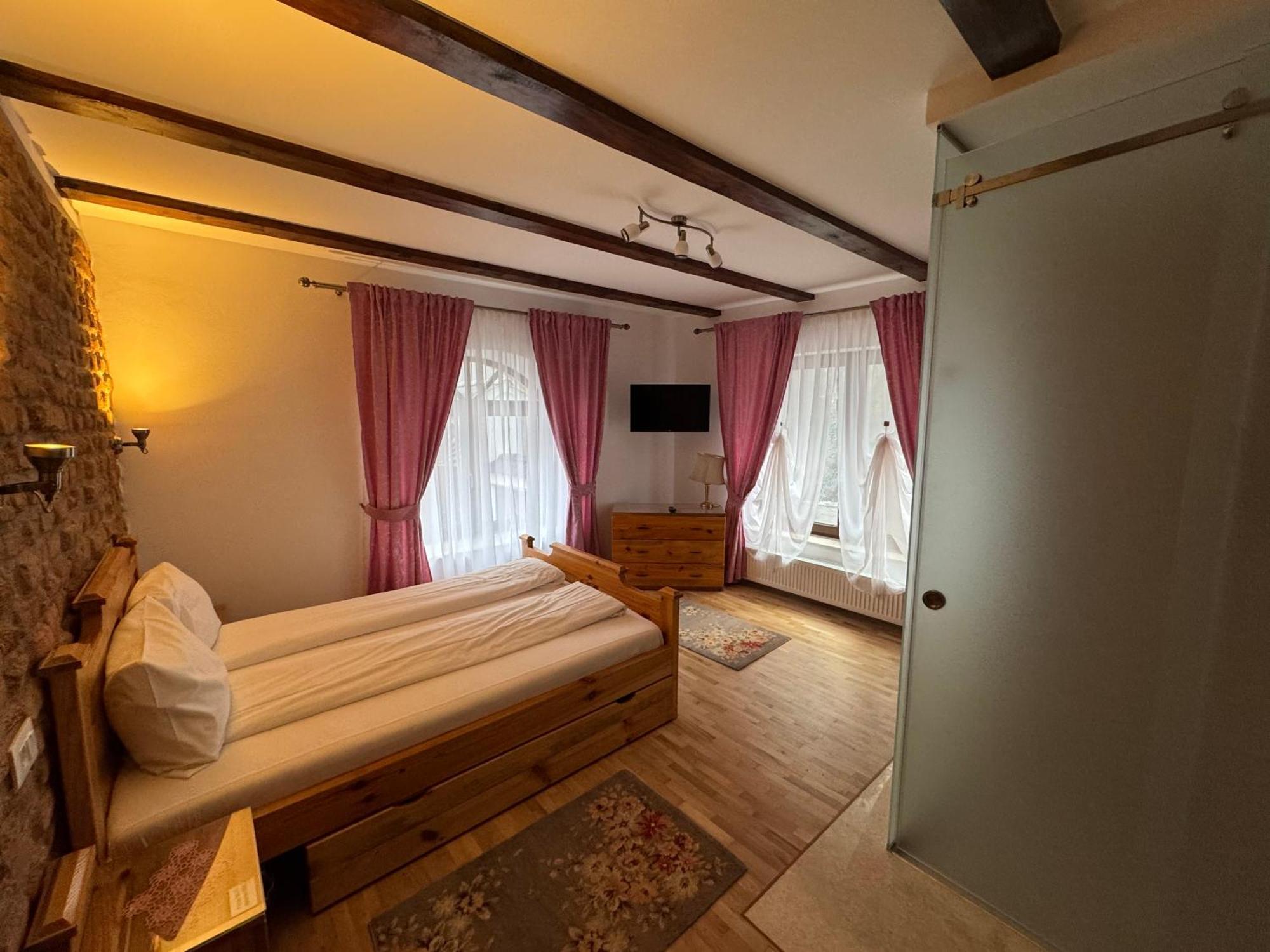 Casa Stefania Hotel Tălmaciu Buitenkant foto